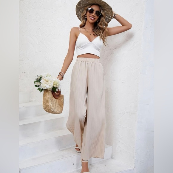 SHEIN Pants - Never worn SHEIN size large flowy pants color cream